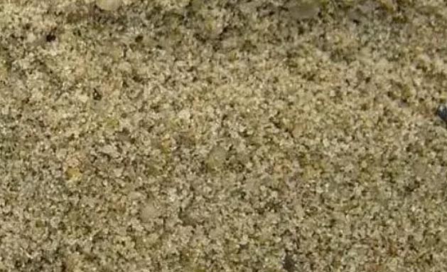 河沙與機(jī)制砂 河沙與機(jī)制砂